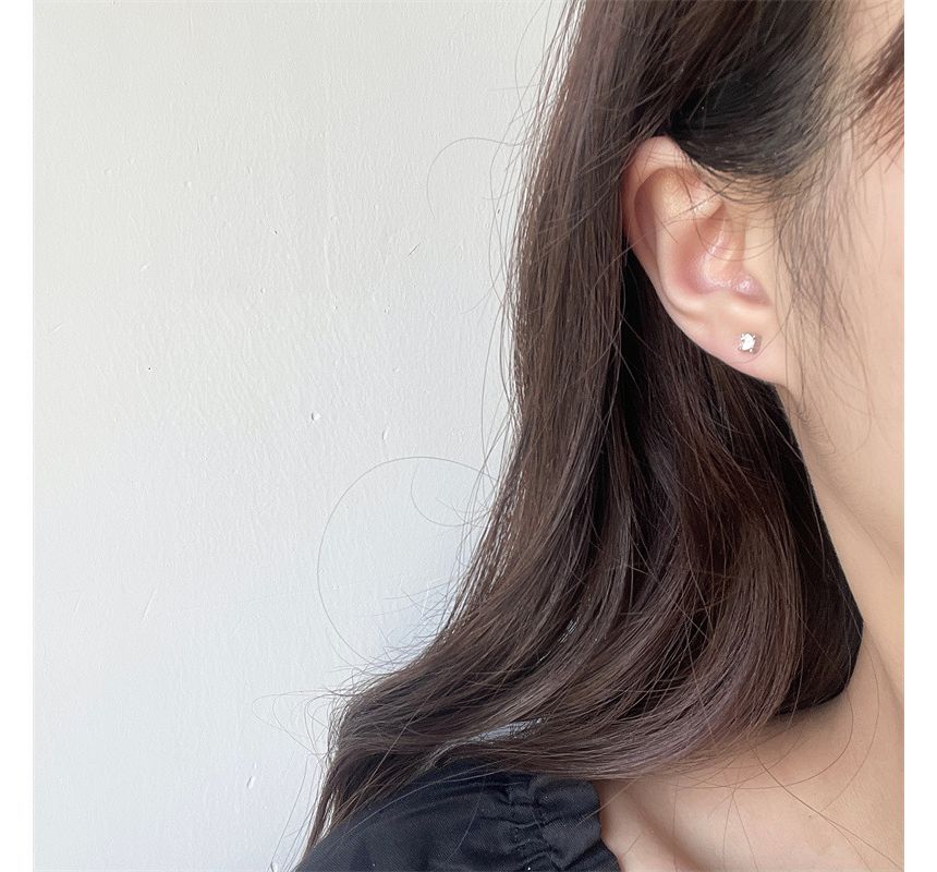 Rhinestone Stud 6: Ear Set of