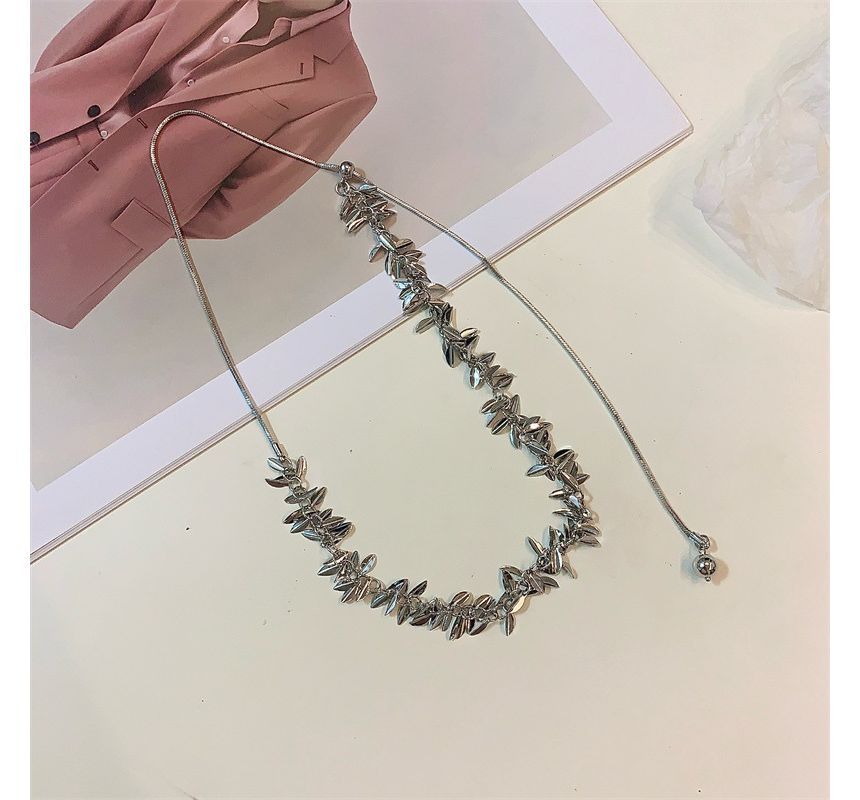 Lariat Leaf Necklace Fringed