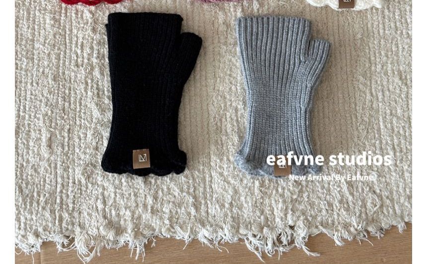 Gloves Fingerless Knit Applique Lettering