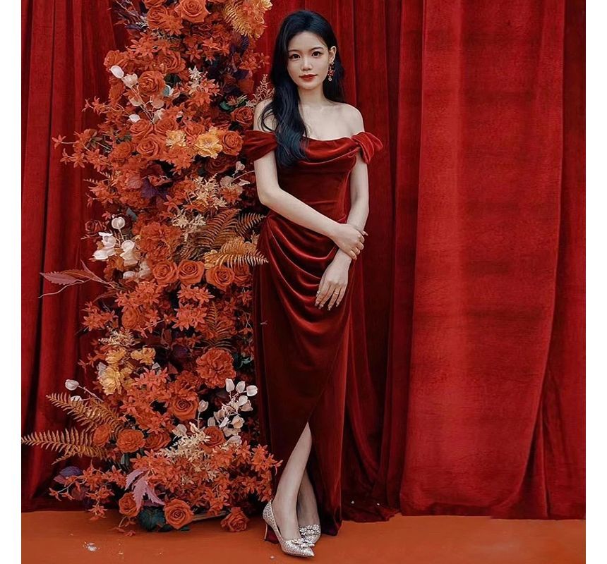Plain Ruched Shoulder Slit Velvet Off Short-Sleeve Evening Sheath Gown