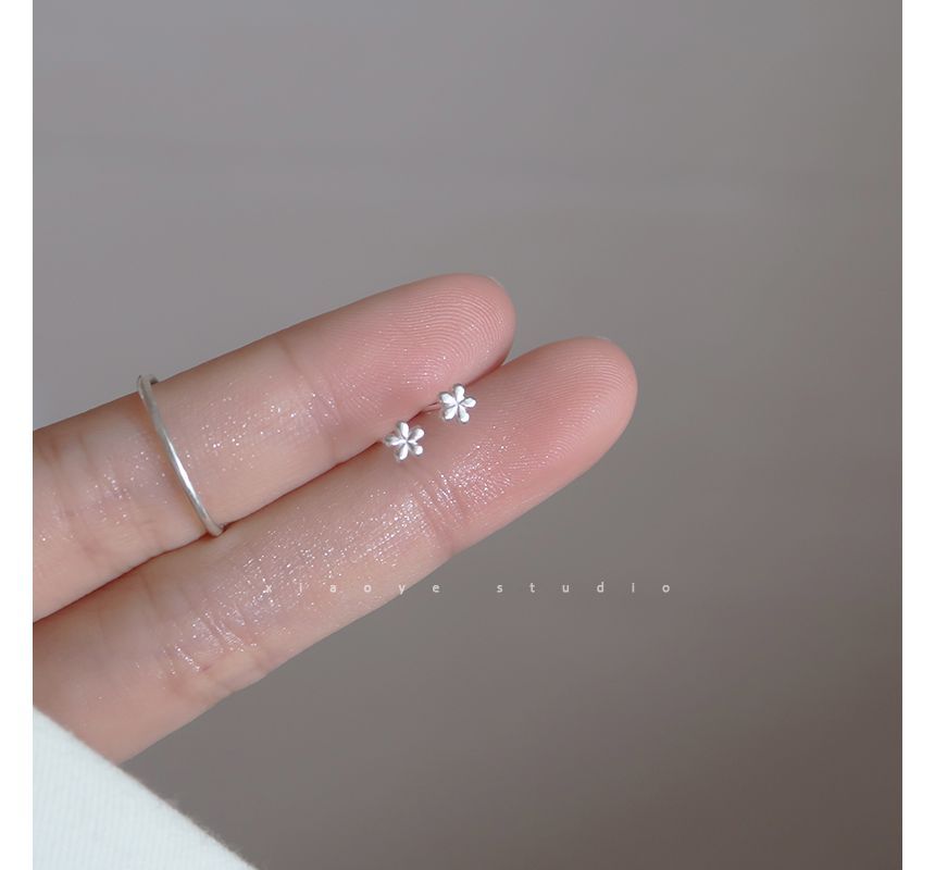 Stud Silver Floral Earring
