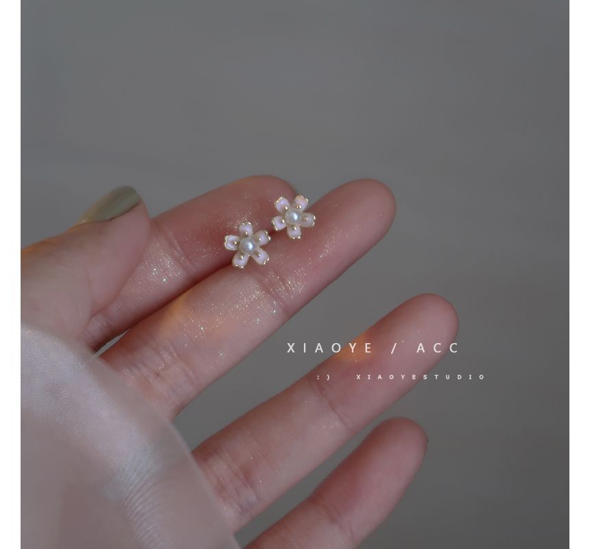 Pearl Alloy Floral Earring Stud Faux