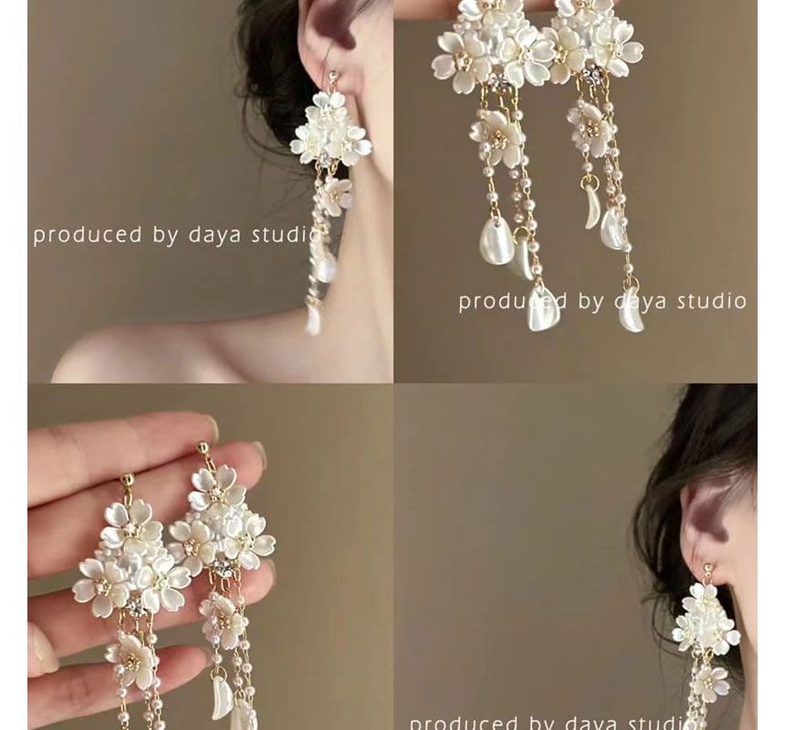 Faux Chandelier Earring Pearl Floral Alloy
