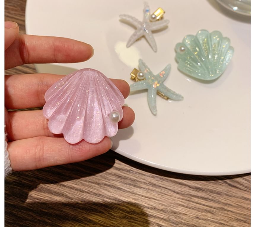 Pearl Starfish Resin Clip Hair / Shell Faux