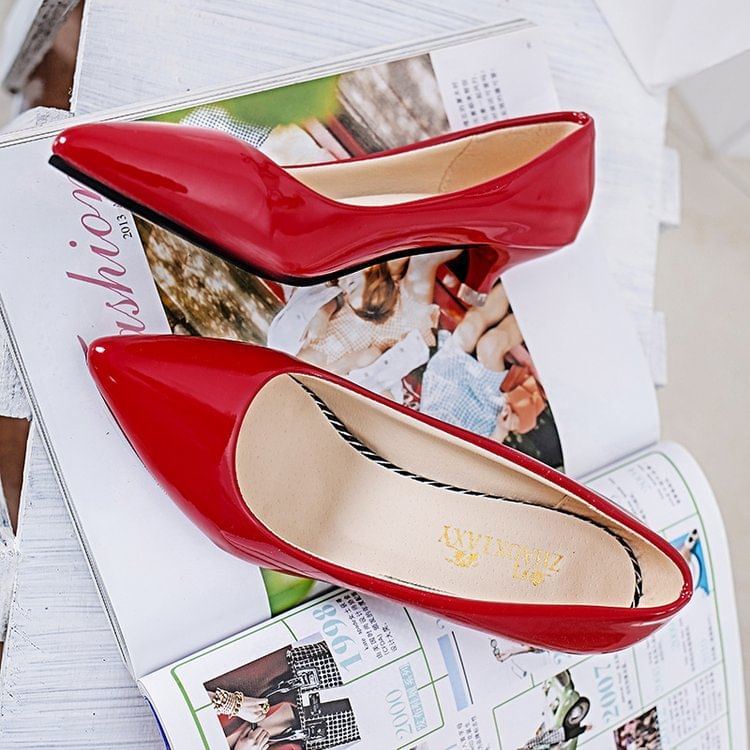 Kitten Pointed Pumps Heel