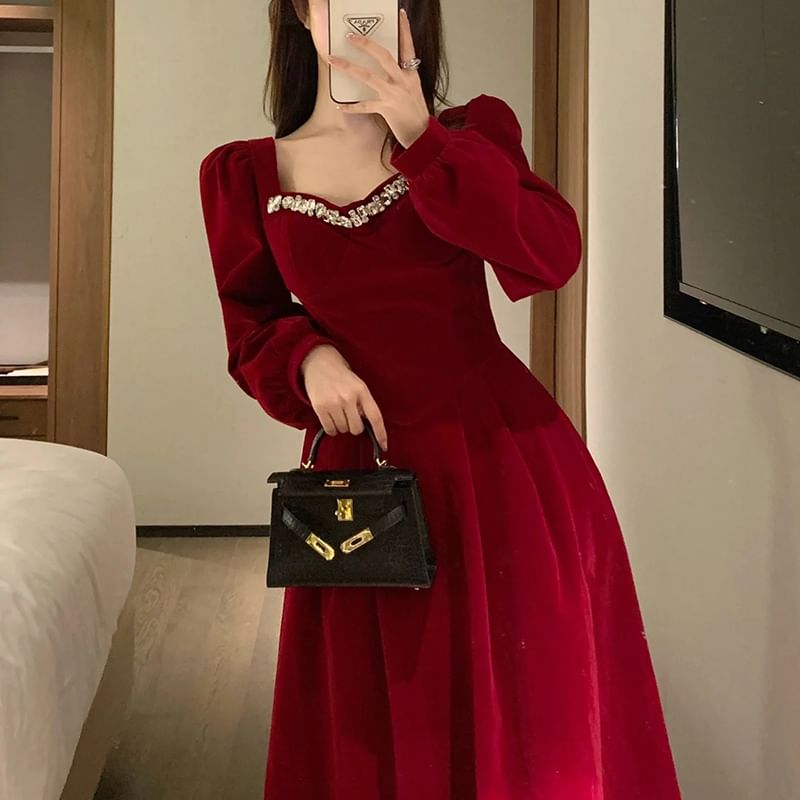 Evening Plain A-Line V-Neck Gown Rhinestone Accent Long-Sleeve