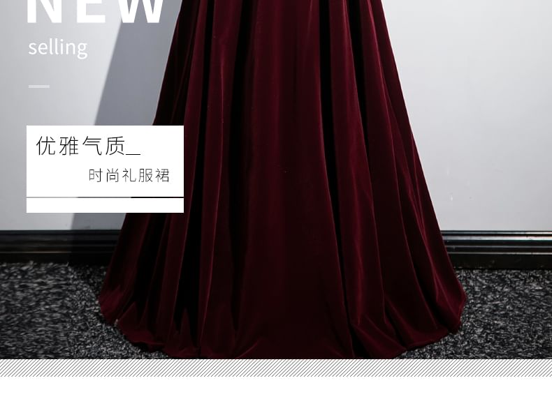 A-Line Halter Neck Evening Gown Velvet