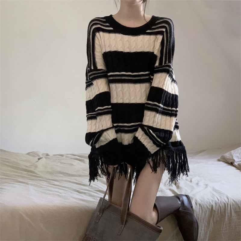 Loose-Fit Frayed Striped Sweater