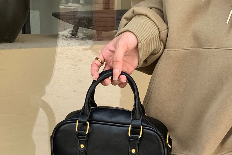 Crossbody Faux Leather Handle Top Plain Bag
