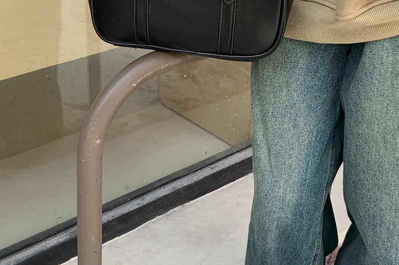 Crossbody Faux Leather Handle Top Plain Bag