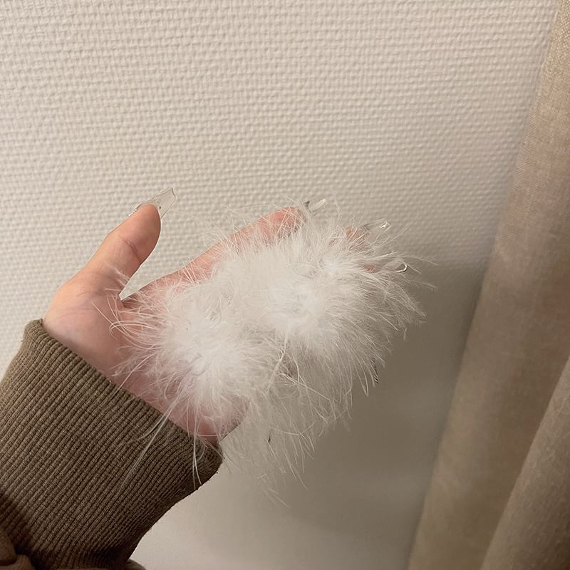 Faux Earring Stud Pearl Feather