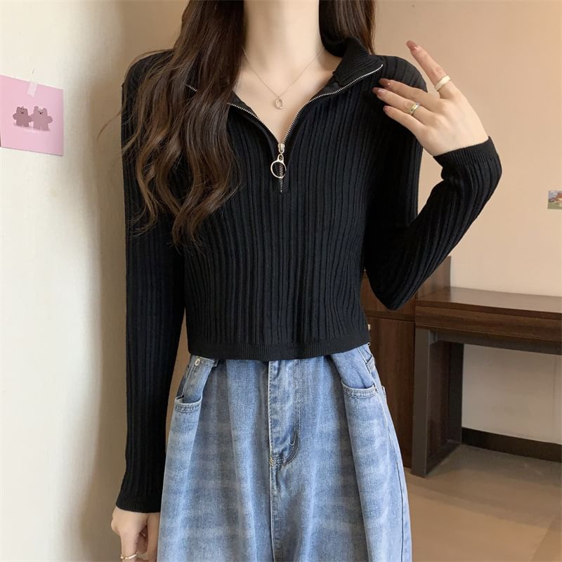Long-Sleeve Plain Slim-Fit Knit Mock-Neck Half Zip Top