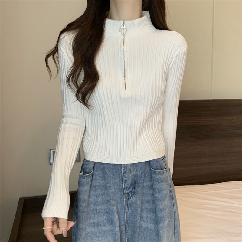 Long-Sleeve Plain Slim-Fit Knit Mock-Neck Half Zip Top
