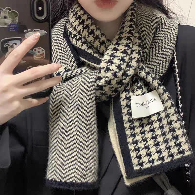 Scarf Houndstooth Knit