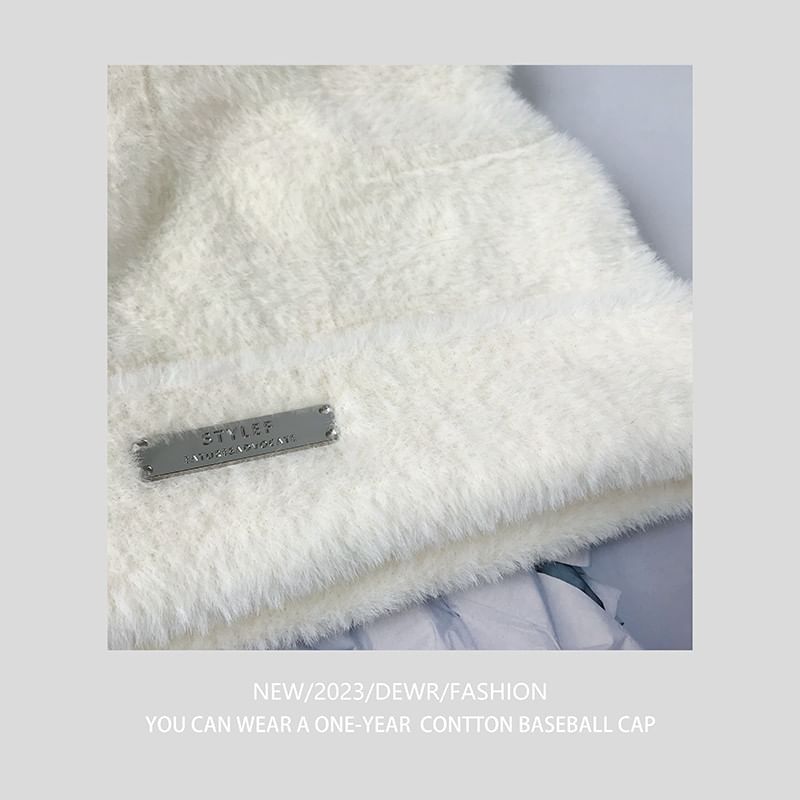 Knit Ear Beanie Cat Applique