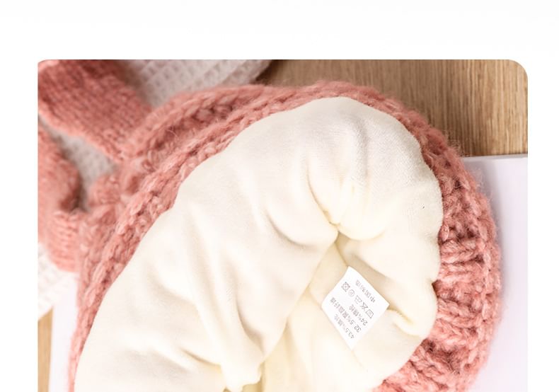 Knit Lettering Beanie Ear Applique Rabbit