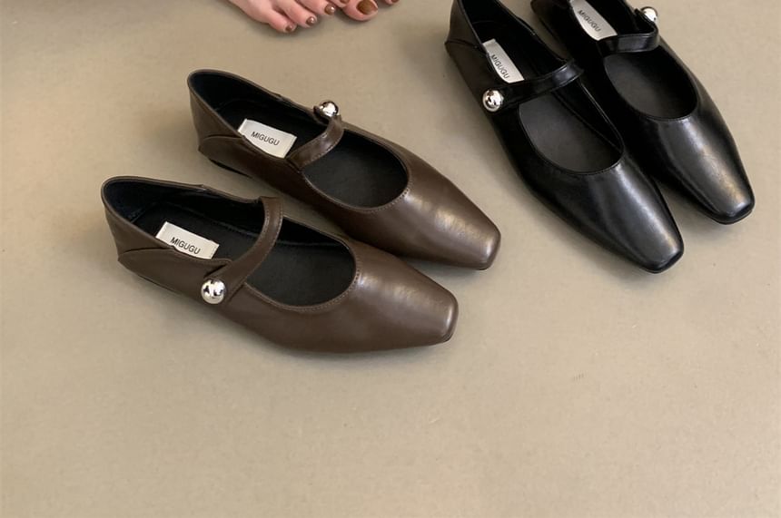 Mary Toe Square Jane Flats