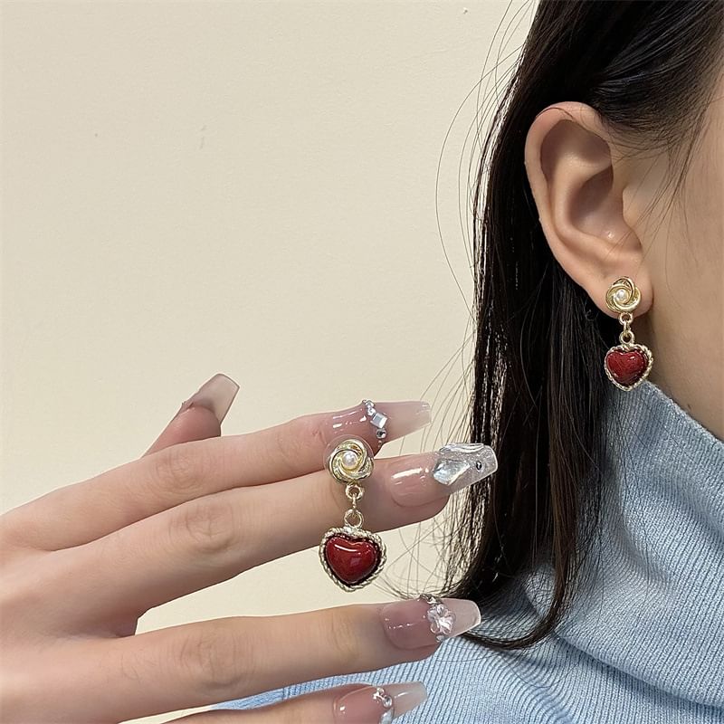 Drop Heart Faux Pearl Earring