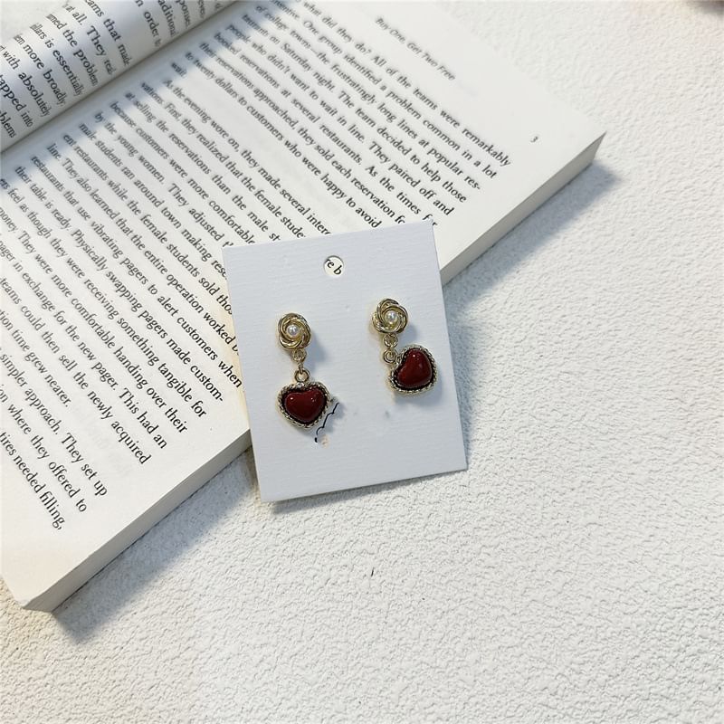 Drop Heart Faux Pearl Earring