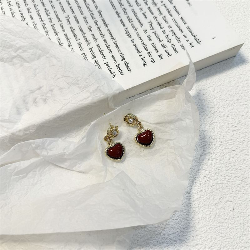 Drop Heart Faux Pearl Earring