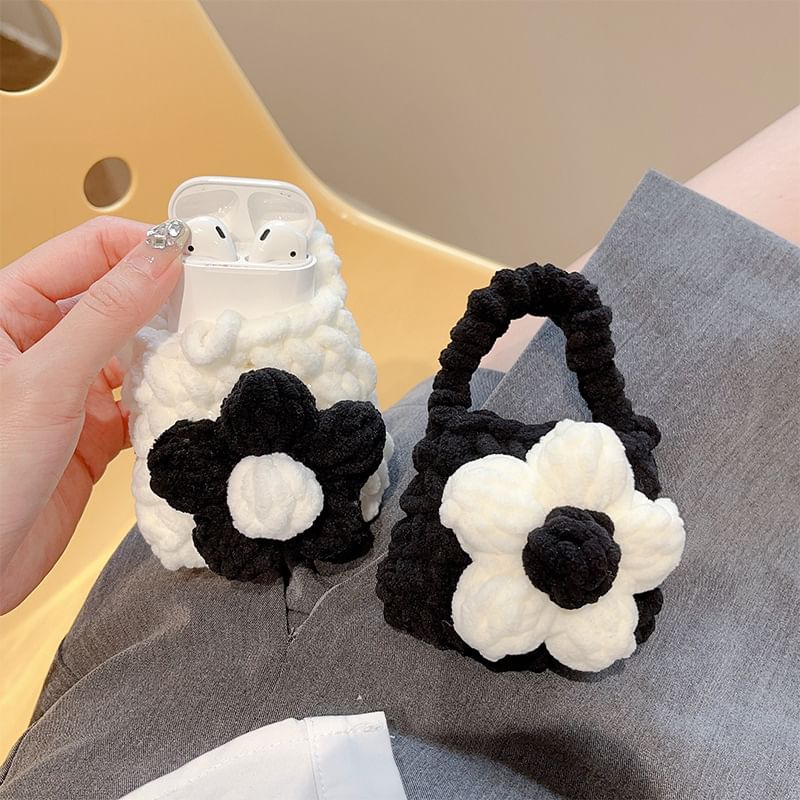 Floral Case Yarn Earphone AirPods Skin / Pro