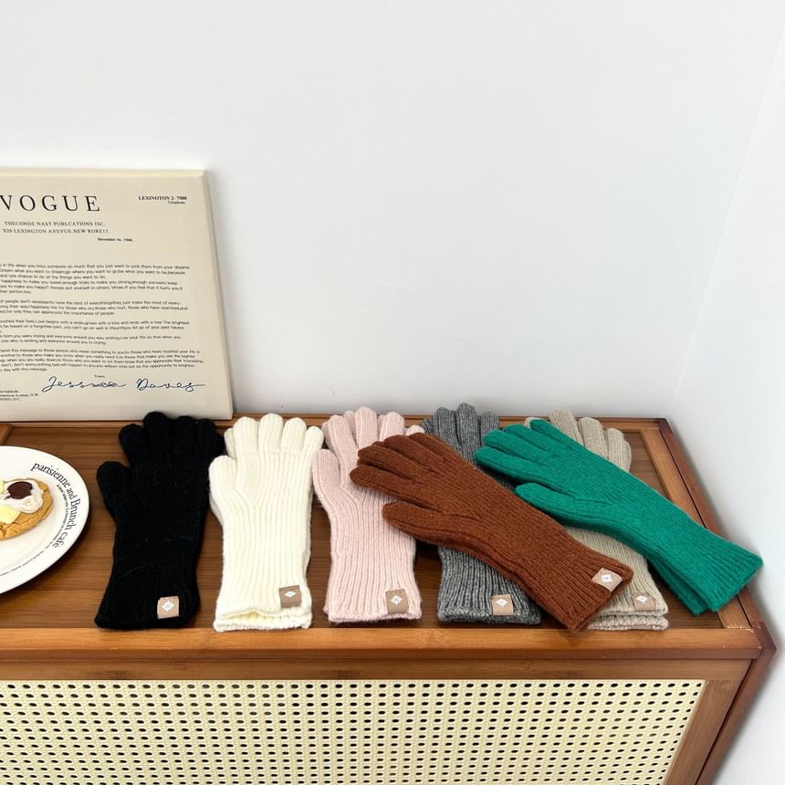 Ribbed Plain Knit Gloves