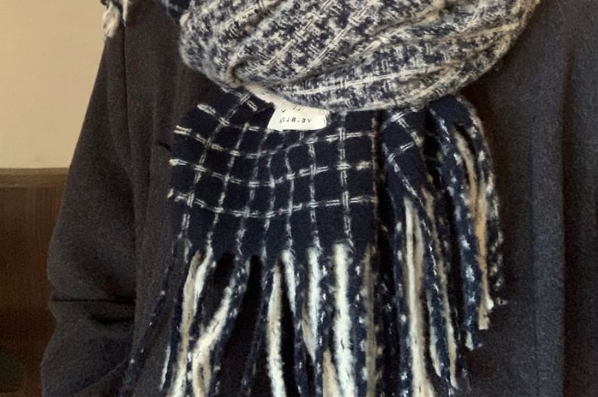 Scarf Fringe Plaid
