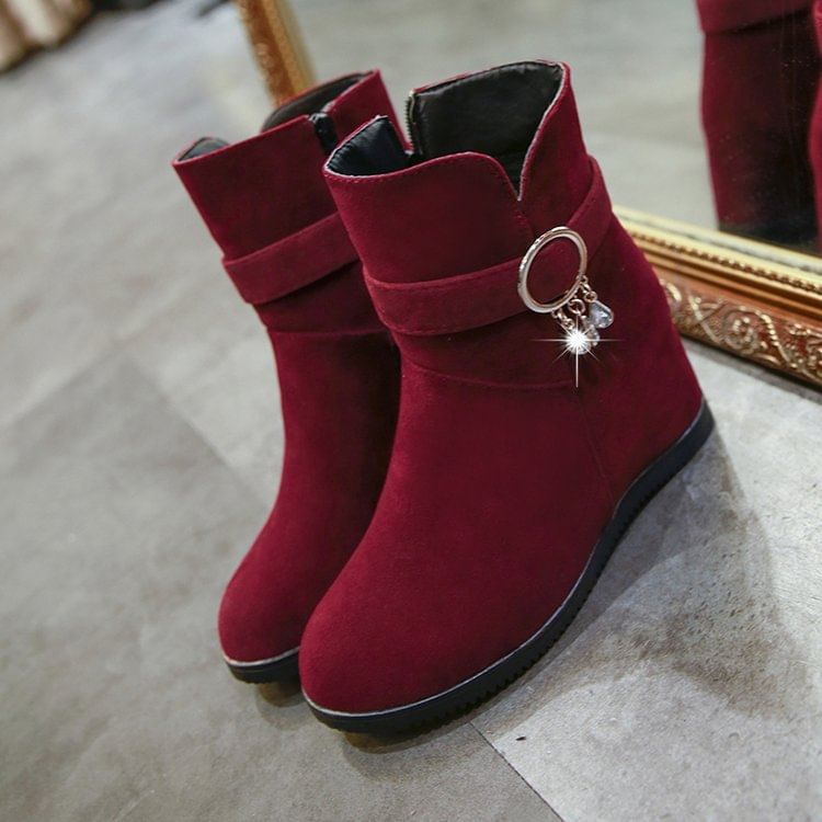 Short Hidden-Wedge Snow Boots