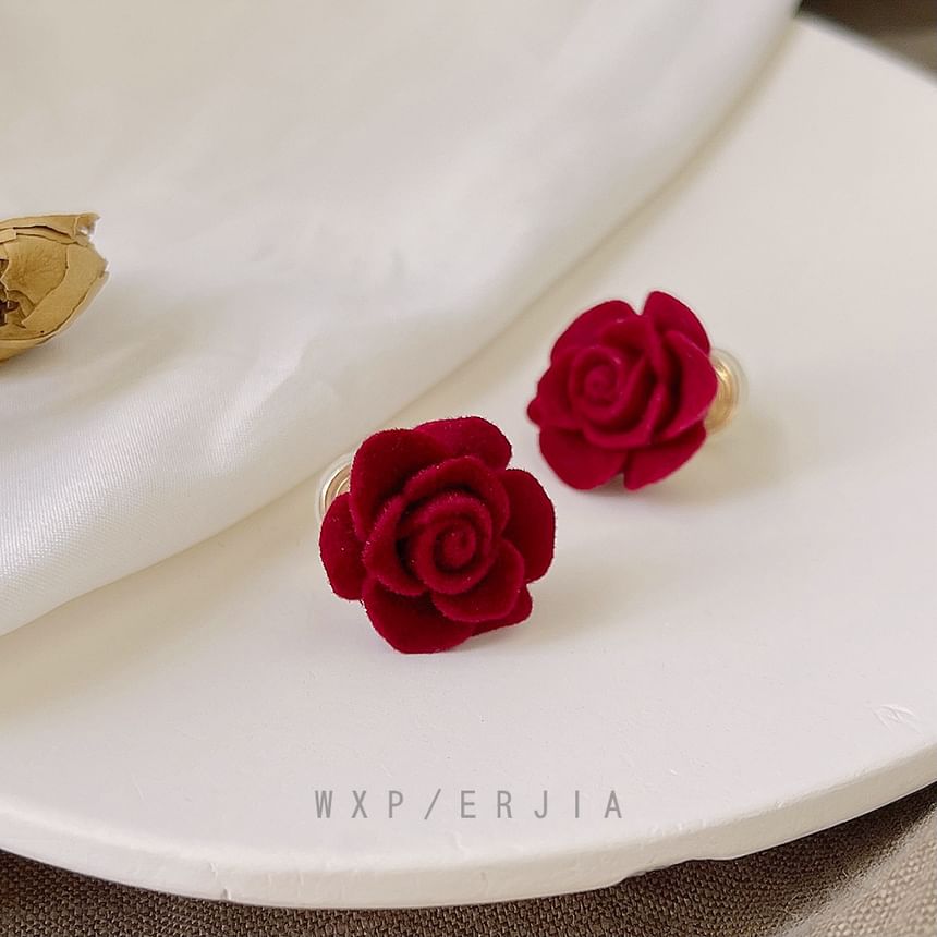 Rose Ear Flocking Cuff Alloy
