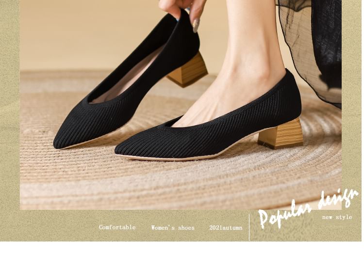 Low-Heel Pumps Pointed