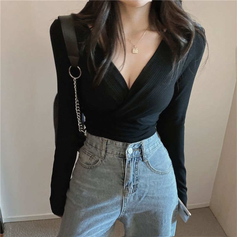 Top Knot Fit Crop Long-Sleeve Slim V-Neck