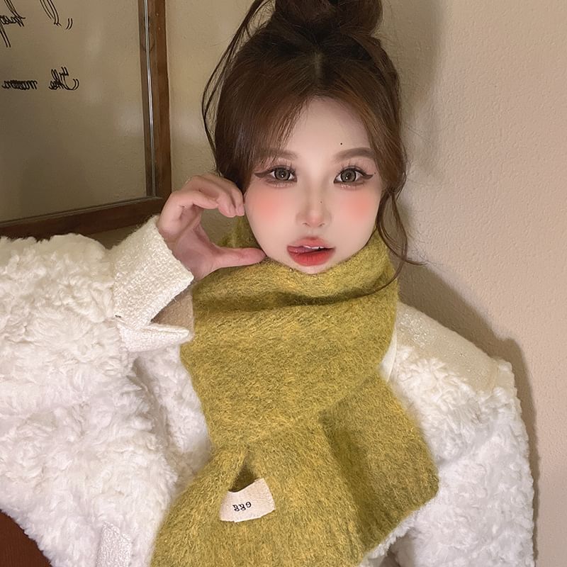 Label Scarf Applique