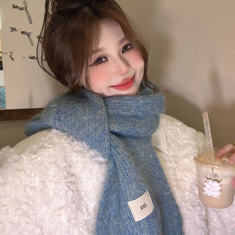 Label Scarf Applique