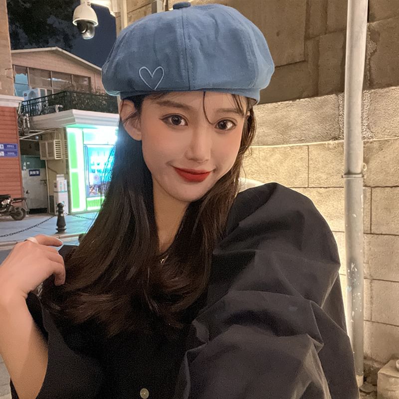 Embroidered Beret Heart