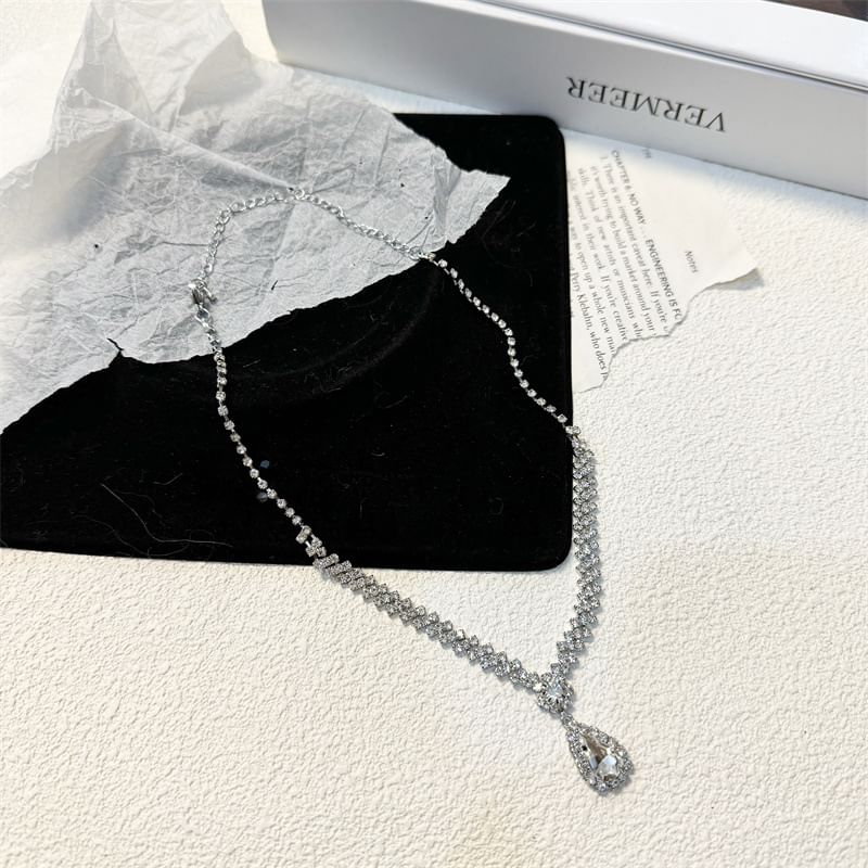 Rhinestone Drop Necklace