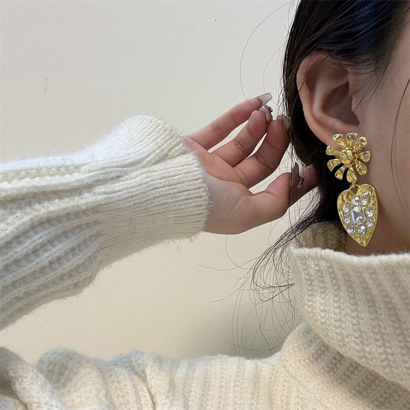Rhinestone Drop Heart Earring
