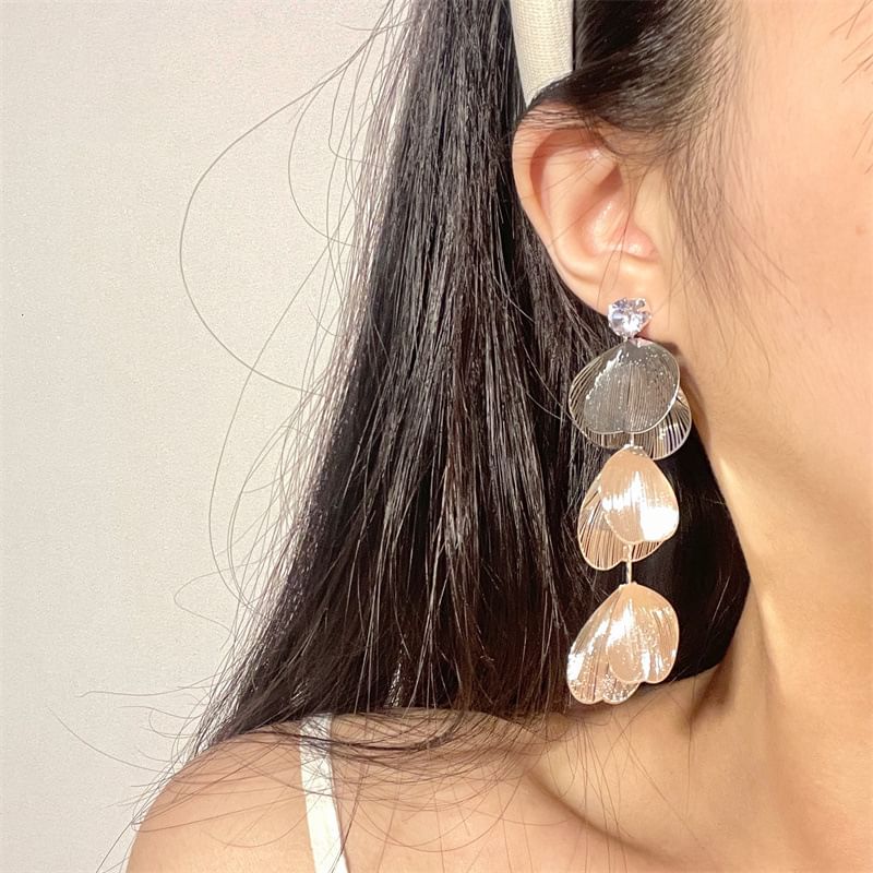 Metallic Earring Drop