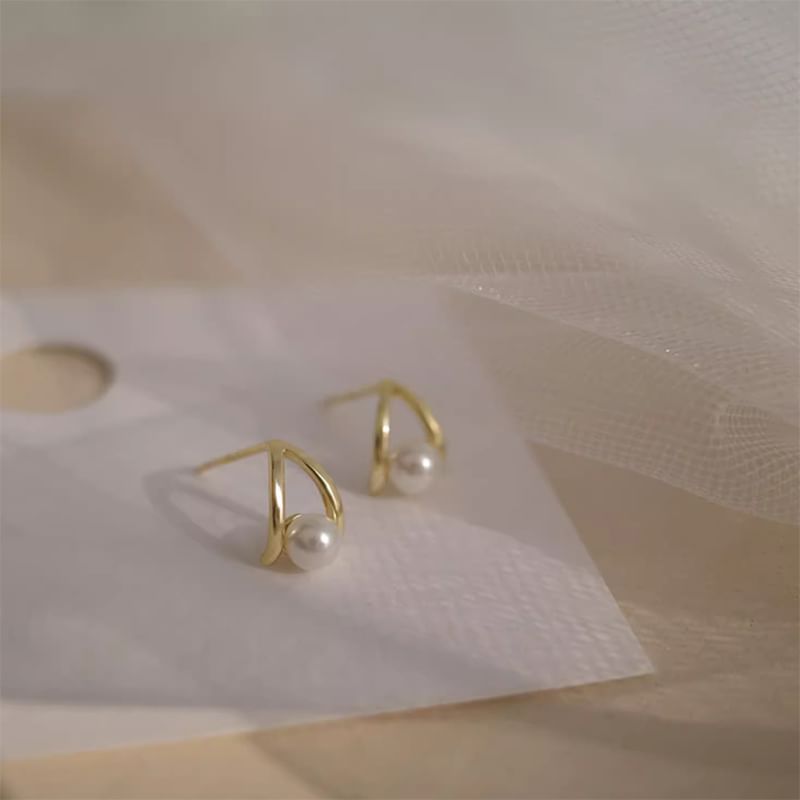 Sterling Faux Stud Silver Earring Pearl