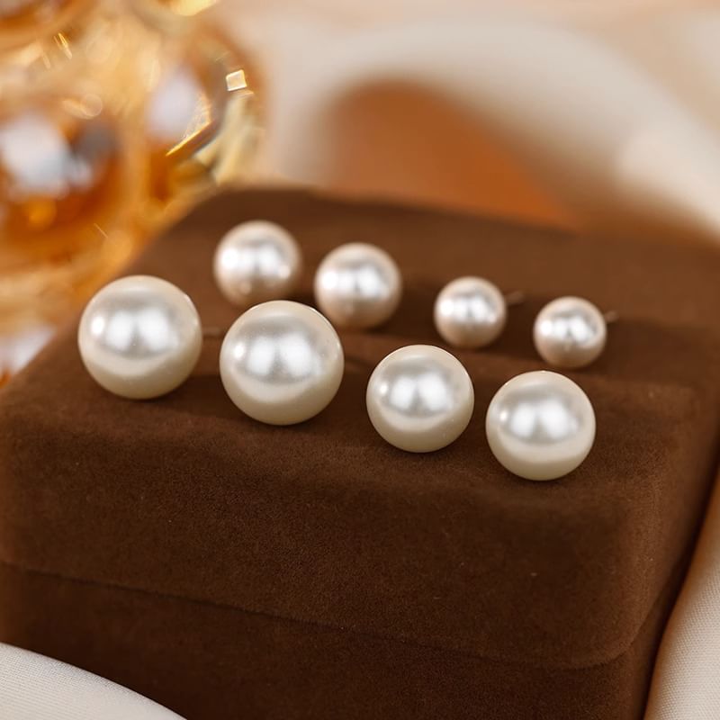Silver Sterling Stud Earring Pearl Faux