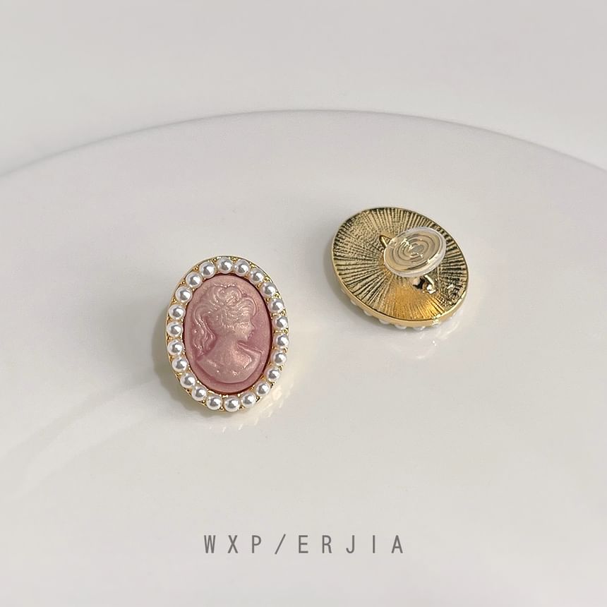 Clip-On Pearl Faux Face Earring