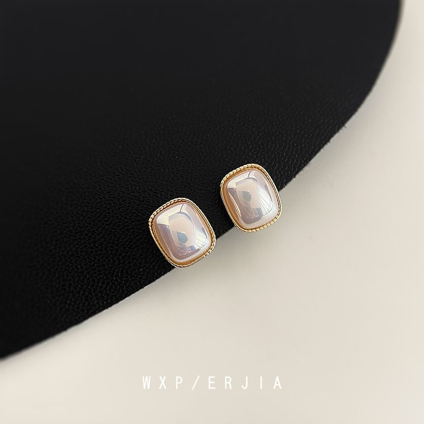 Geometric Clip-On Earring Pearl Faux