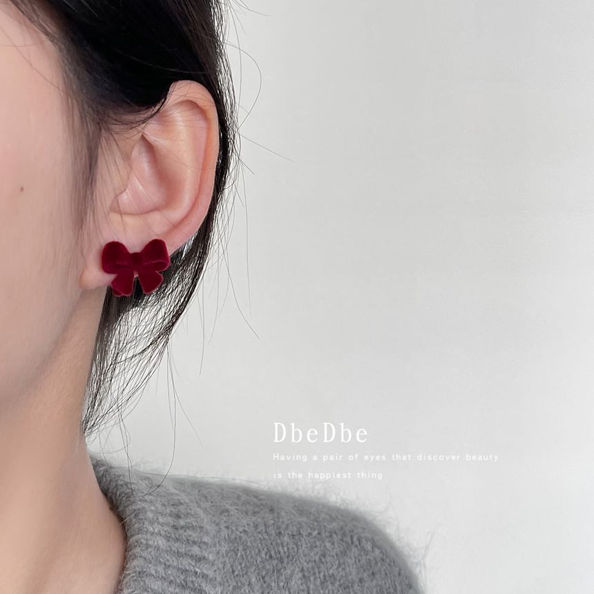Bow Clip-On Velvet Earring
