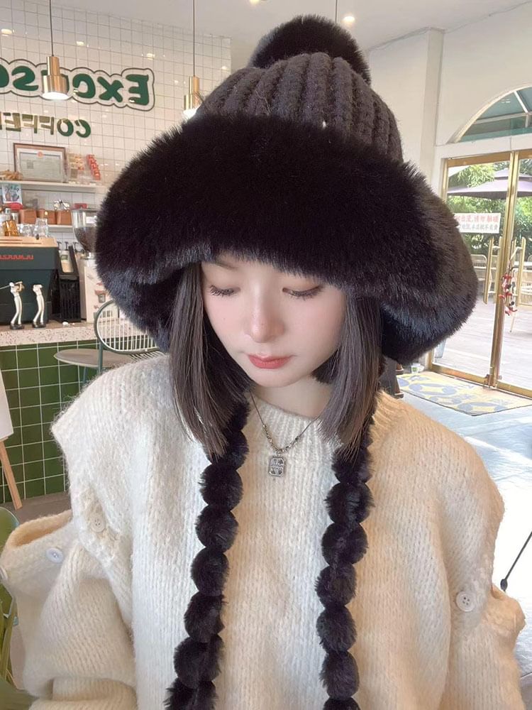 Lettering Hat Trapper Applique Knit Faux Fur