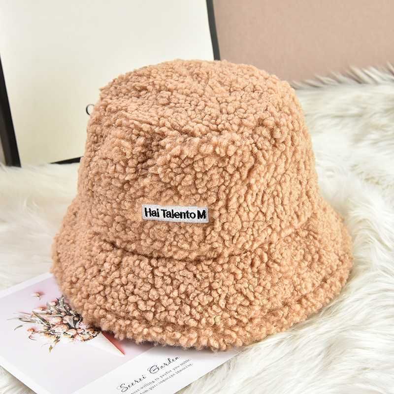 Bucket Fleece Lettering Hat