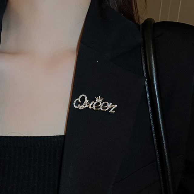 (Various Brooch Designs)