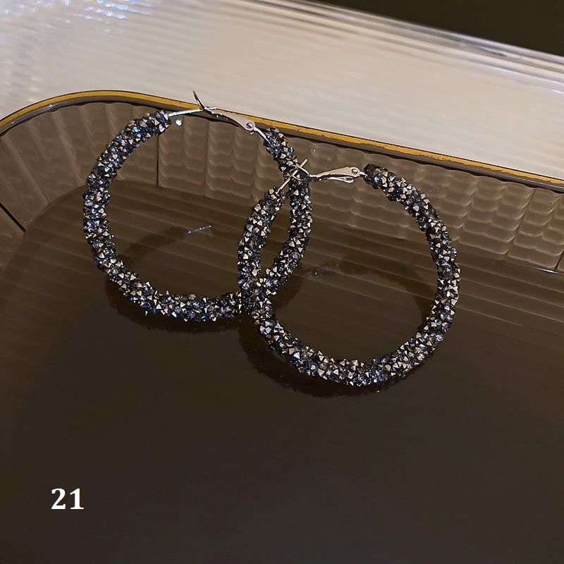 Earring (Various Silver Tone Designs)