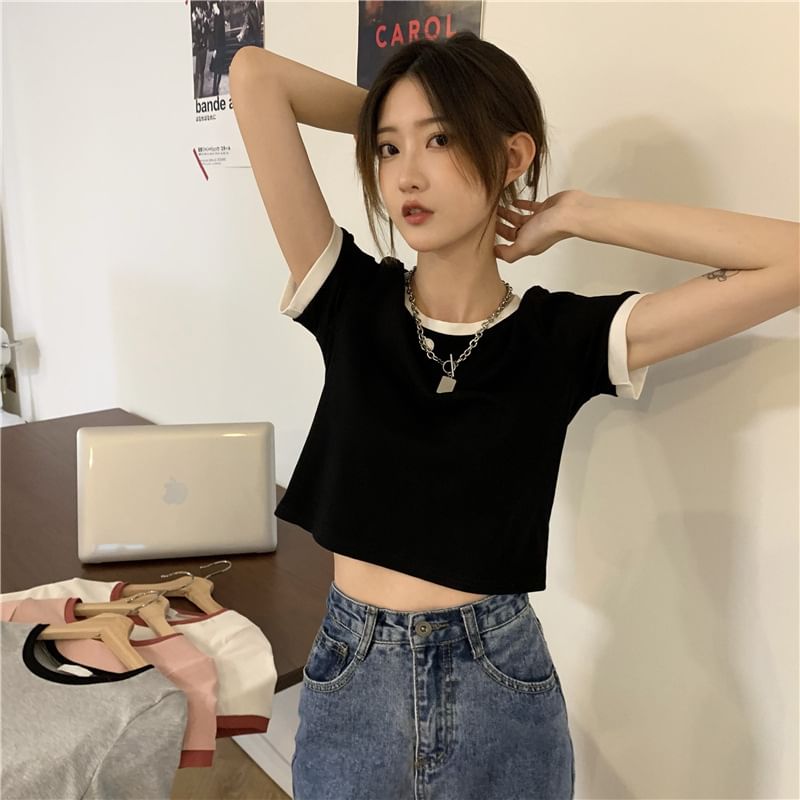 Trim Crew Contrast Neck Crop T-Shirt Short-Sleeve