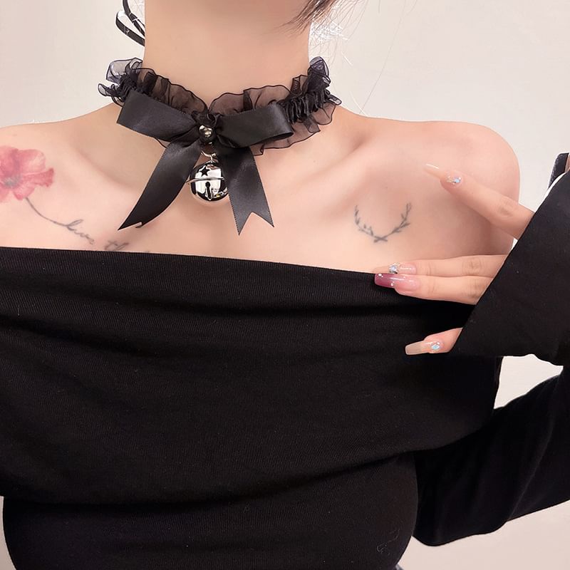Bell Pendant Lace Ribbon Choker