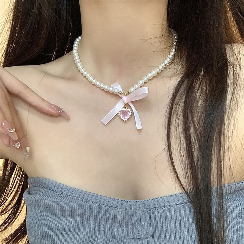 Ribbon Pearl Heart Choker Pendant Faux