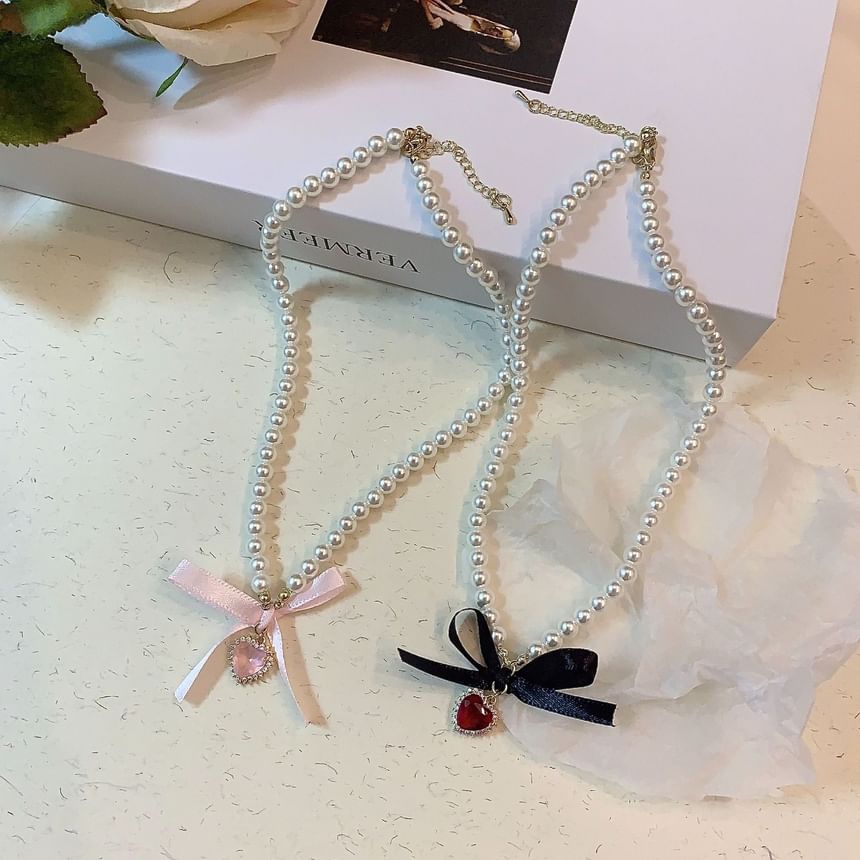 Ribbon Pearl Heart Choker Pendant Faux